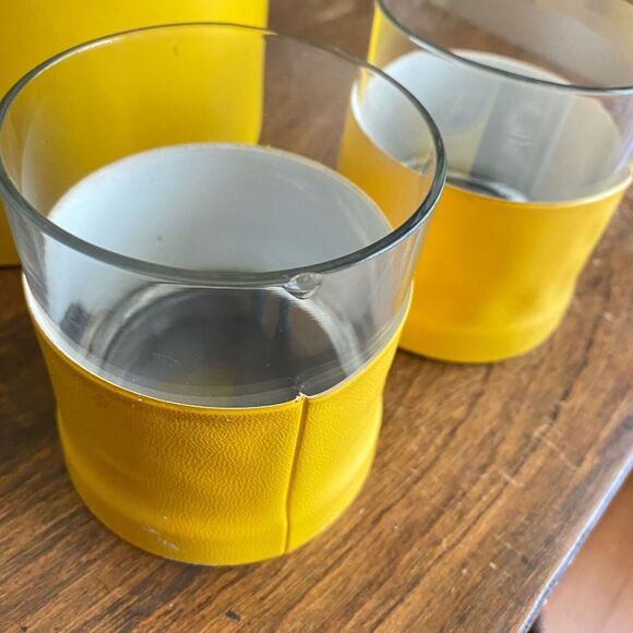 Vintage Yellow Vinyl Ice Bucket w Rocks Glasses Vinyl Cover Bar Set Mid-Century - Picture 8 of 8